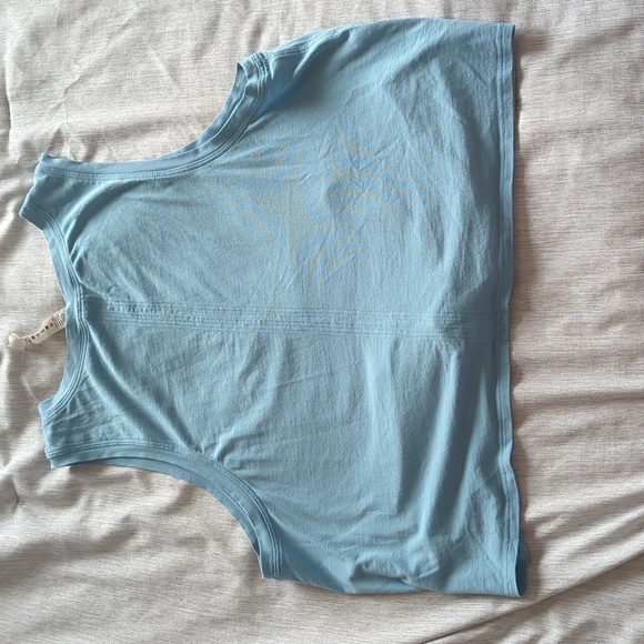 Size 8 Lululemon Tank Top - Picture 4 of 4